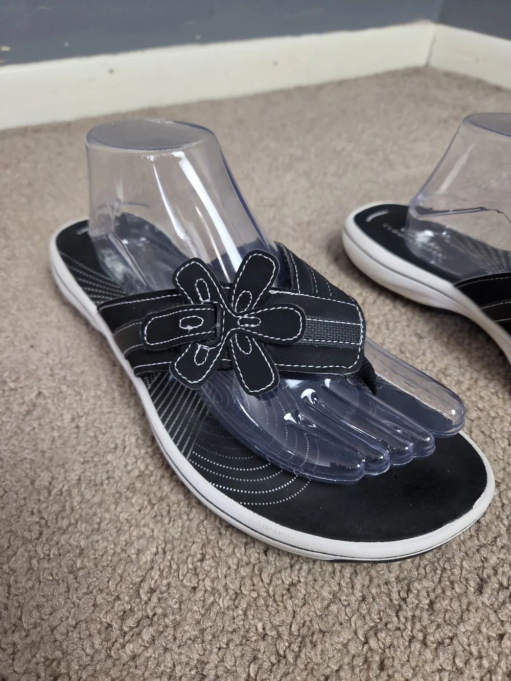 Clarks slip sandal